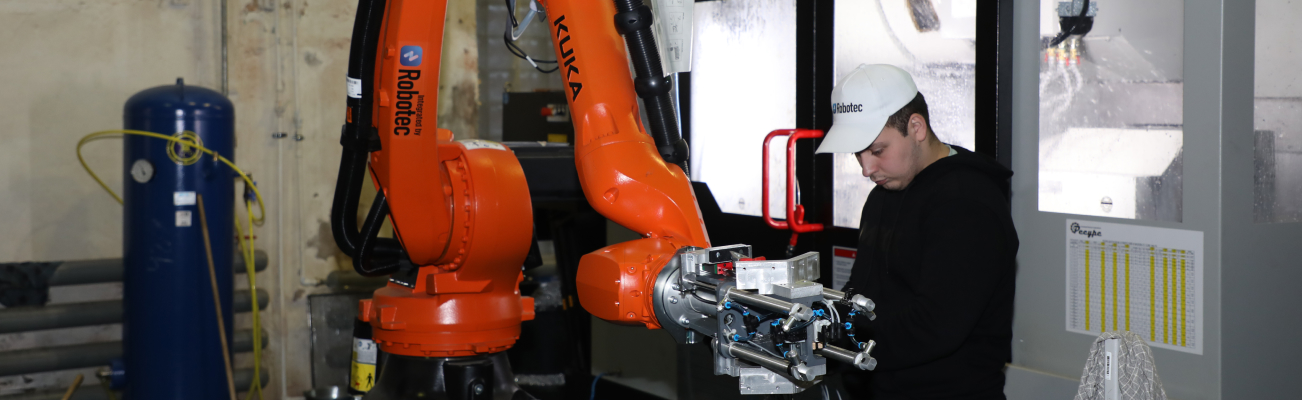 Роботизация обслуживания обрабатывающих центров